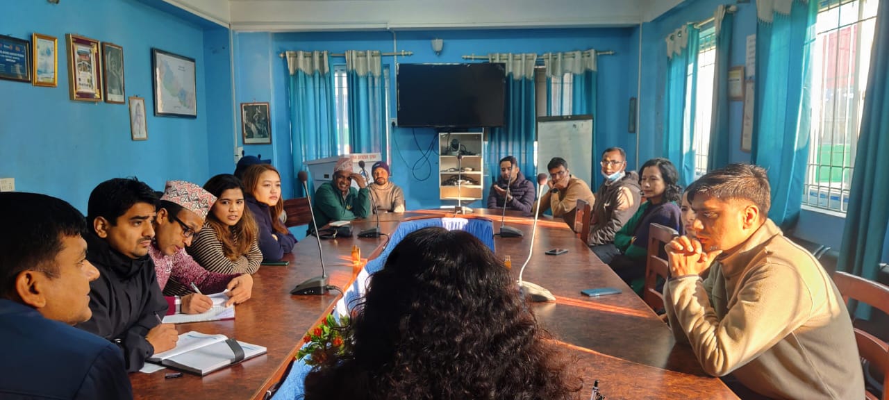 संघीय स्वास्थ्य मन्त्रालयको टोली जिल्ला अस्पताल इलाममा